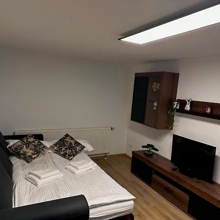 Comfortable 2 Bedroom Stuttgart &ulm Area Daire Kuchen